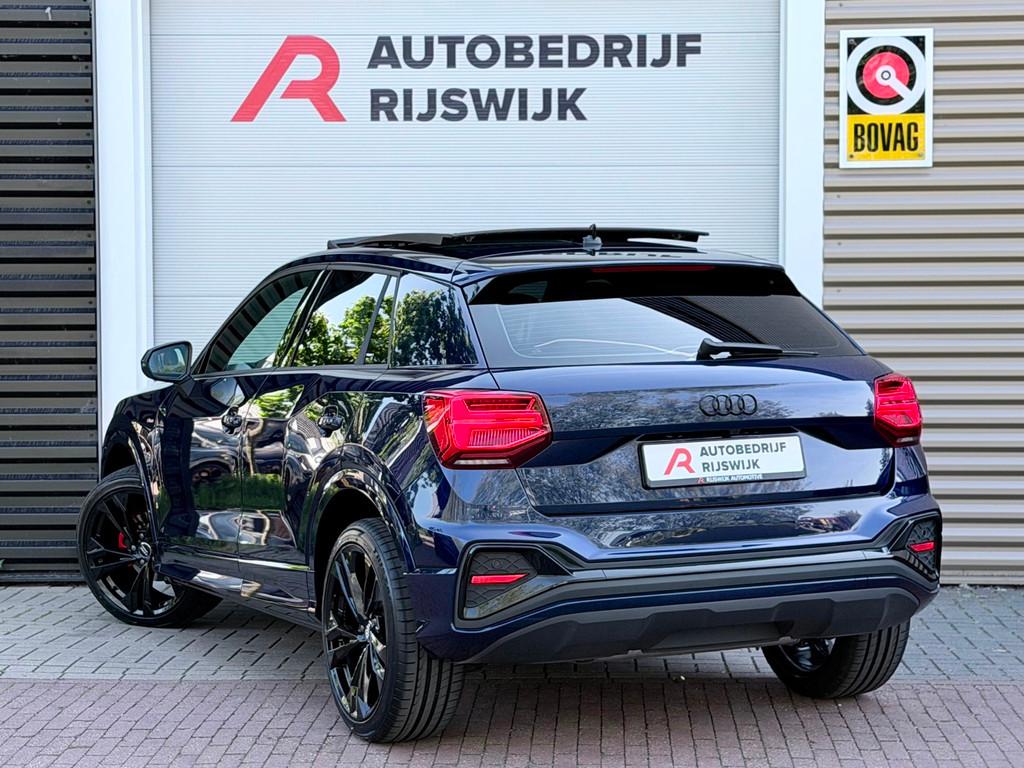 Audi Q2 35 TFSI 3x S-Line Pano/Virtual/Keyless/Camera, Auto's, 12 maanden, 4 cilinders, Blauw, Alcantara