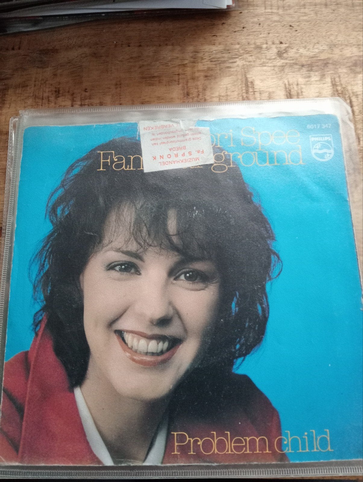 lori Spee - familiar ground, Ophalen of Verzenden, Zo goed als nieuw, Pop