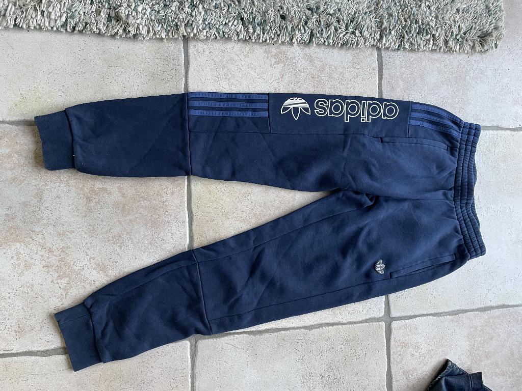 Adidas trainingsbroek maat S, Kleding | Heren, Sportkleding, Blauw, Ophalen of Verzenden, Zo goed als nieuw, Adidas