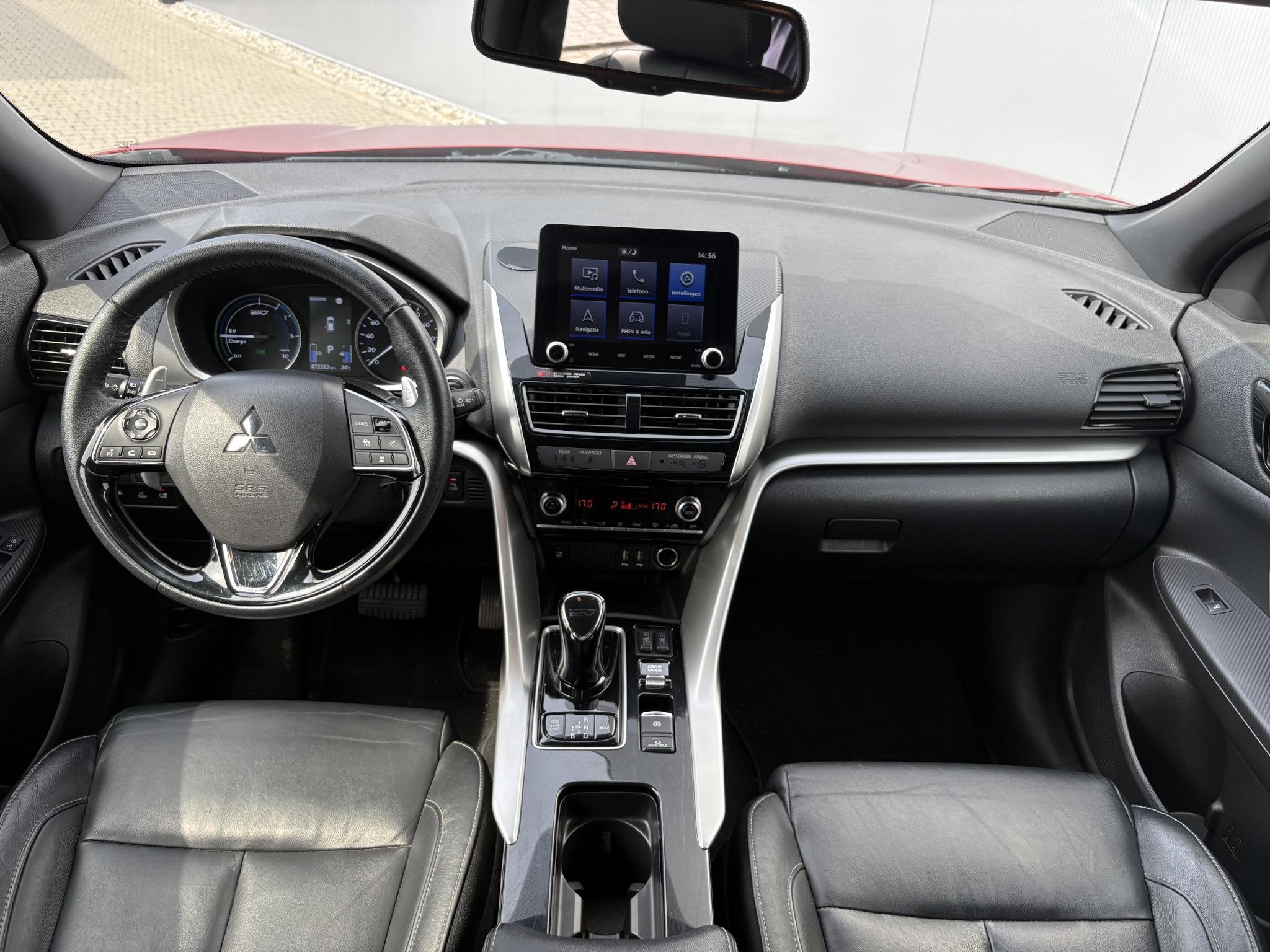 Mitsubishi Eclipse Cross 2.4 PHEV Instyle / Navigatie / Clim, Automaat, 188 pk, 14 kWh, Euro 6