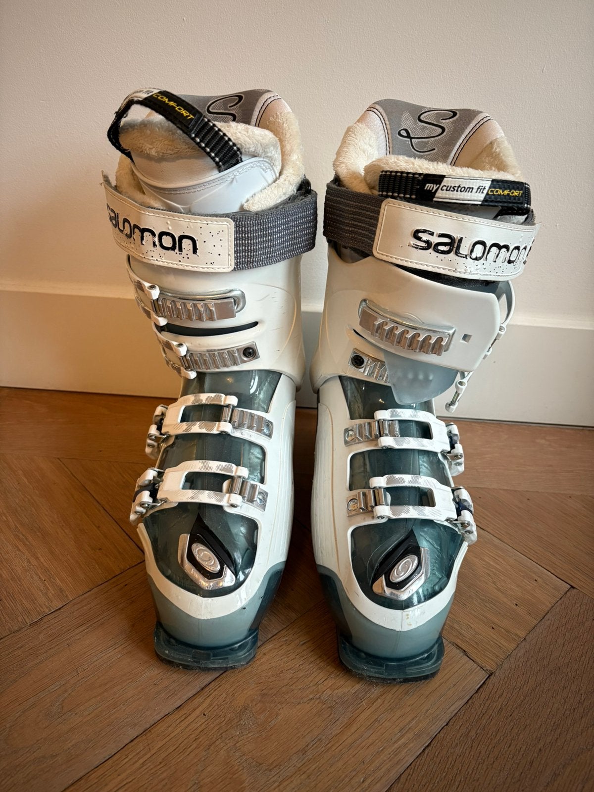 Salomon skischoenen maat 40,5/41 | mp 26,5 | amper gebruikt, Sport en Fitness, Skiën en Langlaufen, 160 tot 180 cm, Schoenen, Zo goed als nieuw