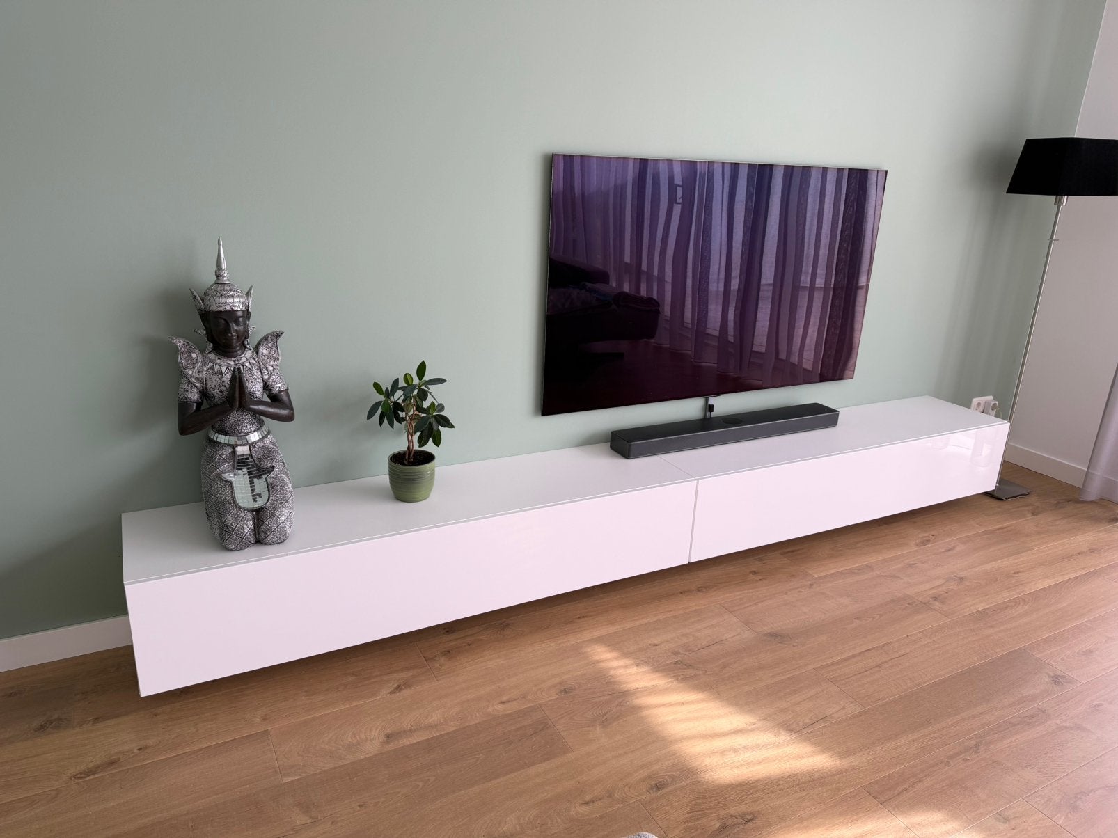 Tv meubel 320 cm lang (lxhxd) 320x30x40 cm, Ophalen, Zo goed als nieuw, 25 tot 50 cm, Minder dan 100 cm