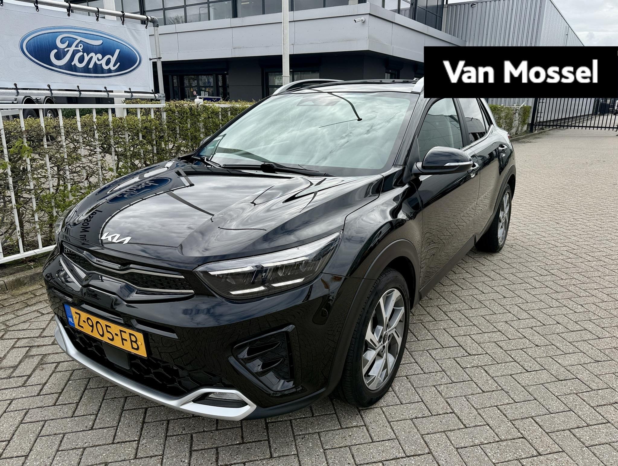 Kia Stonic 1.0 T-GDi MHEV GT-PlusLine | Automaat | Navigatie, Auto's, 450 kg, Gebruikt, Euro 6, Leder en Stof