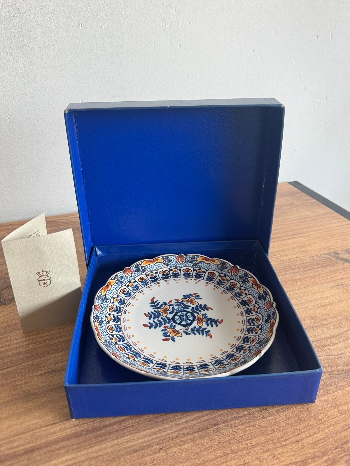 Makkum Aardewerk 557 ANWB jubileumuitgave 1992, Ophalen of Verzenden