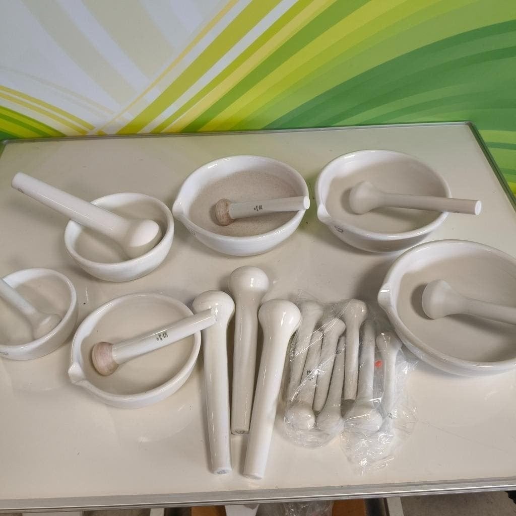 Vijzel met stamper / Mortel Laboratorium Porselein, Ophalen, Gebruikt