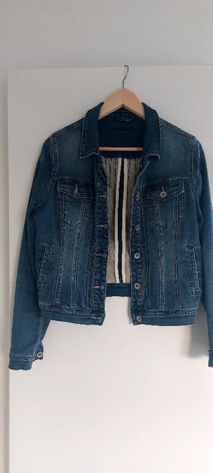 Spijkerjasje Cream maat 38,, Kleding | Dames, Ophalen of Verzenden, Zo goed als nieuw, Maat 38/40 (M), Blauw