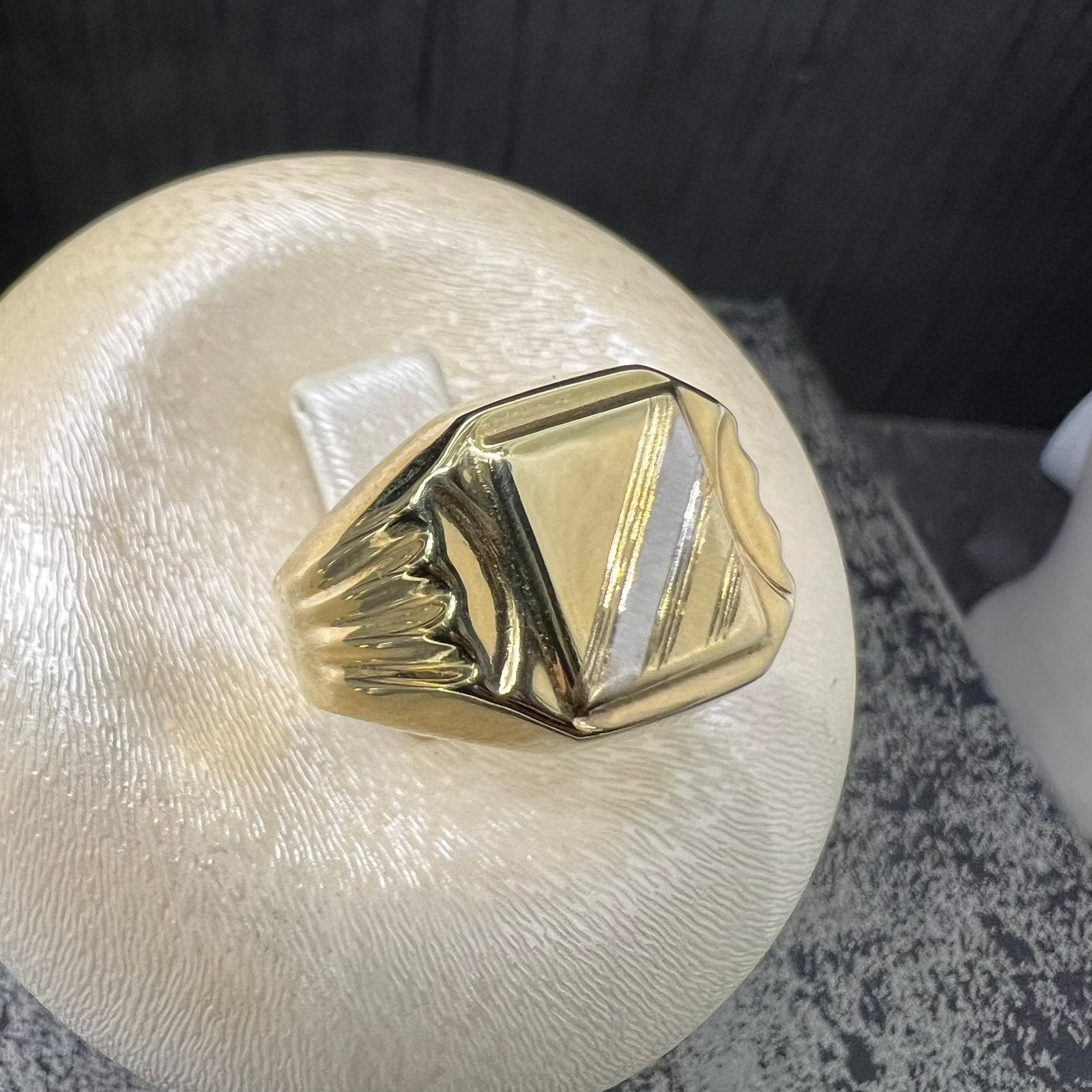 14 karaat gouden zegelring ring heren, Ophalen of Verzenden, Zo goed als nieuw, Goud, Dame