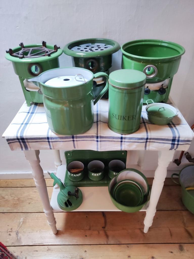 Vintage groen emaille keukengerei en petroleumstellen, Antiek en Kunst, Antiek | Emaille, Ophalen of Verzenden