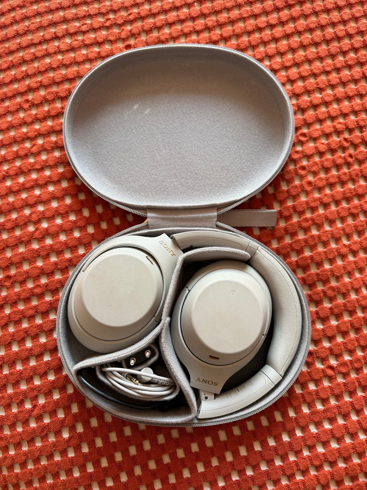 Sony WH-1000XM4 Draadloze Noise Cancelling Koptelefoon Zilve