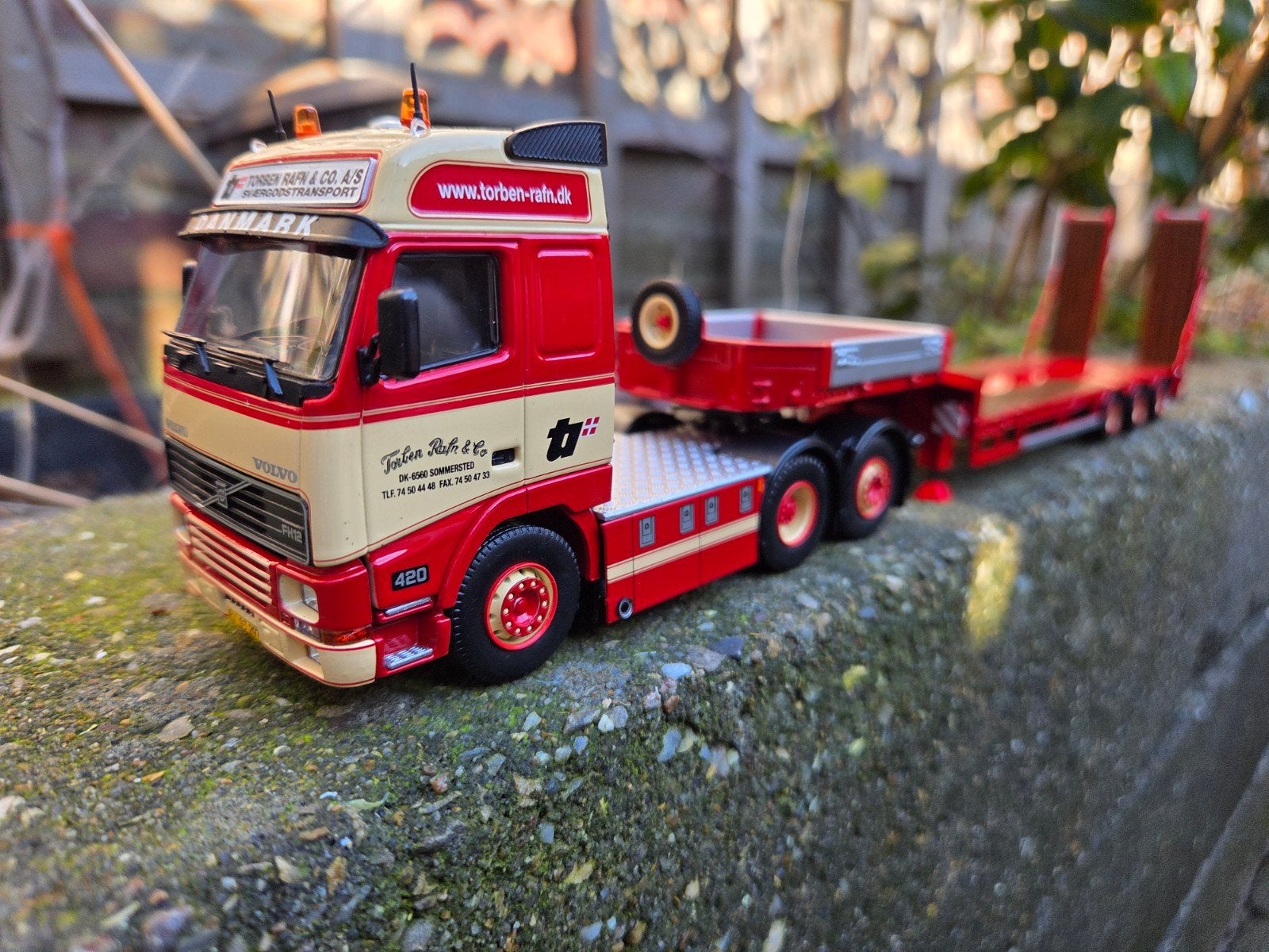 Tekno Volvo Torben Rafn met 3as semi dieplader, Ophalen of Verzenden, Nieuw, Bus of Vrachtwagen, Tekno