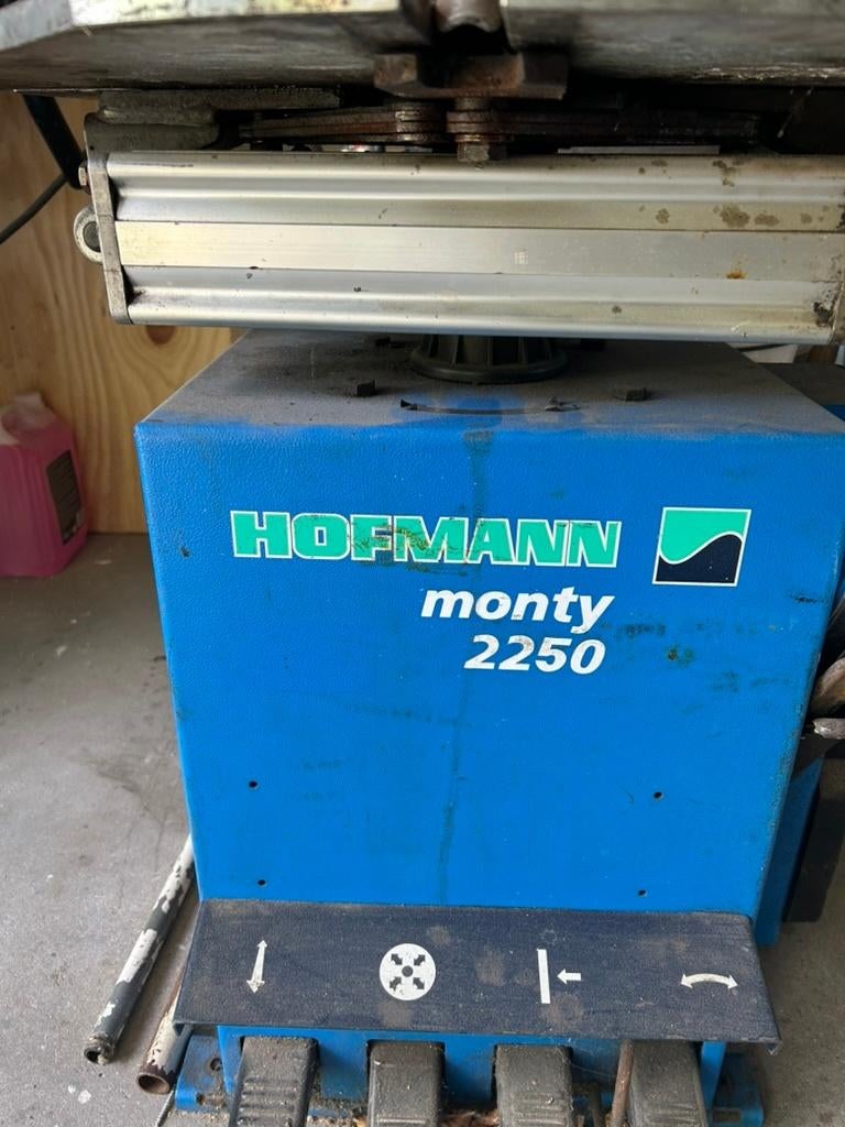 Banden(de)montage en balanceer apparaat (Hofmann), Auto diversen, Autogereedschap, Ophalen, Gebruikt