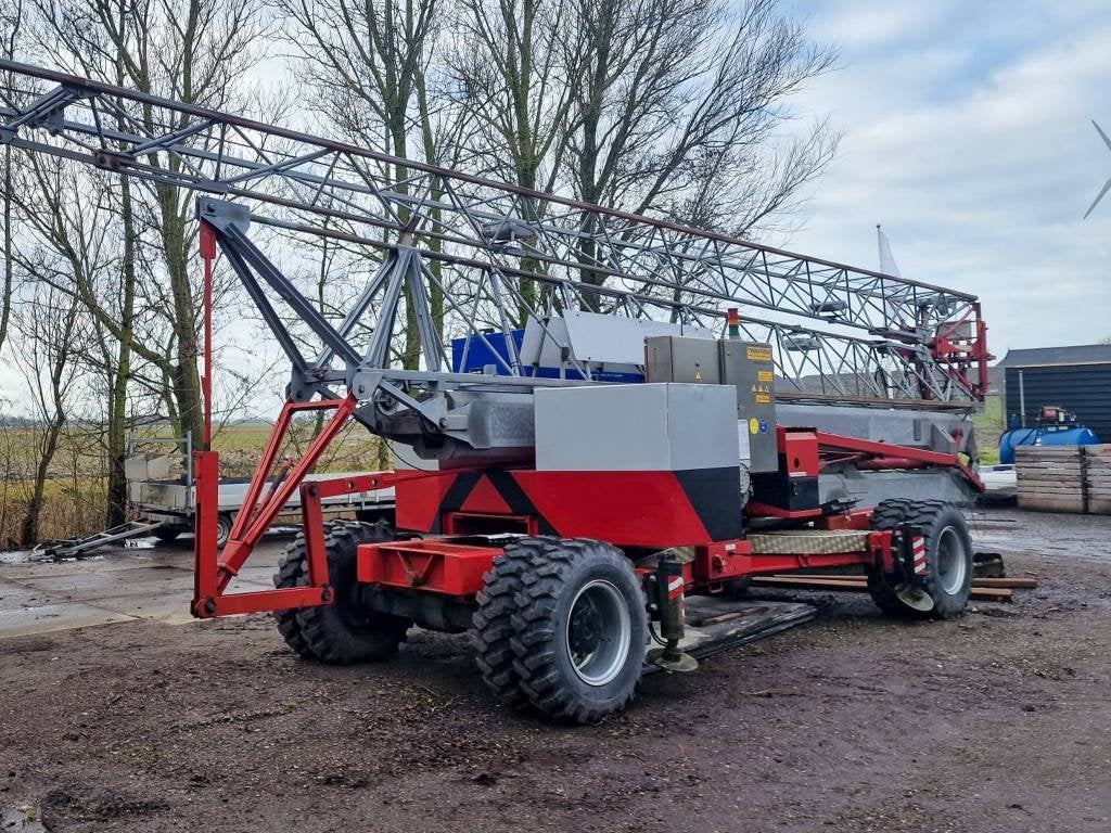 Montalift 194S (bj 2001), Kraan