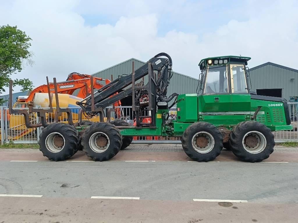 Logset 5F log forwarder with hiab crane + grab (bj 2007), Zakelijke goederen, Overige typen