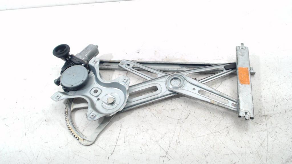 Raammechaniek elektrisch rechts voor Toyota Yaris, Onderdelen@venauto.nl, Van der Ven Autorecycling B.V., Gebruikt, Ettenseweg 76, 4706 PB Roosendaal, The Netherlands