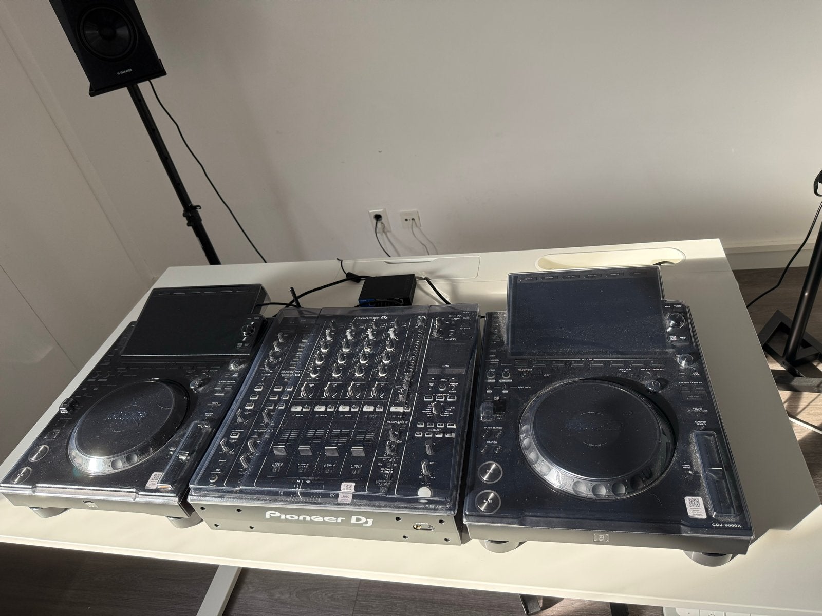 2x CDJ3000x AlphaTheta