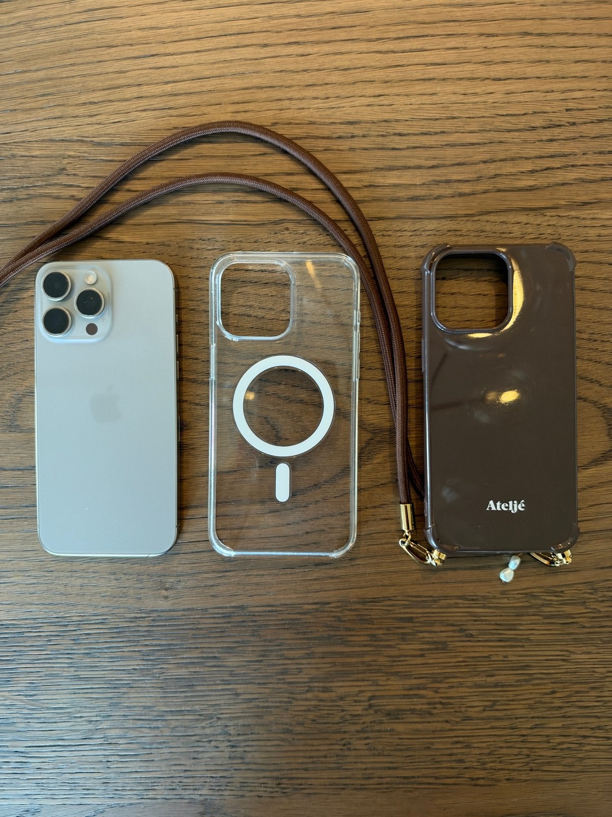 Foto 8 van iPhone 15 Pro Max Titanium - Zo goed als nieuw