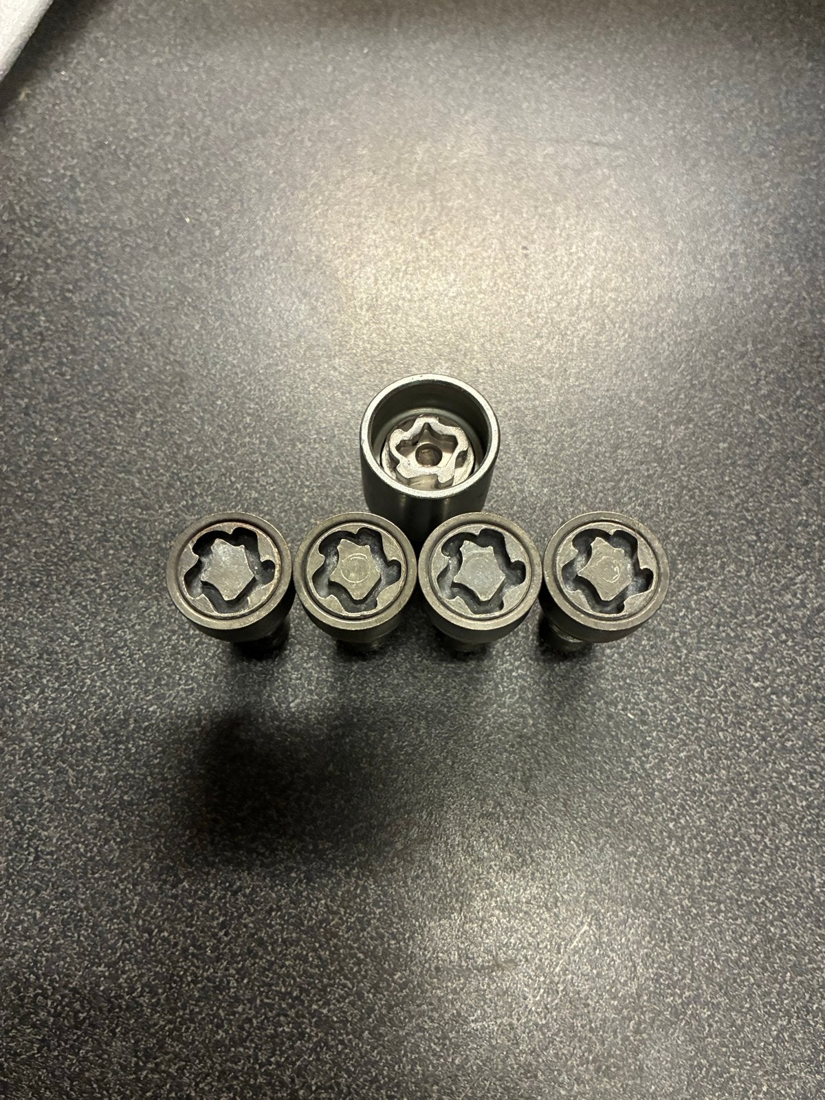 Originele slotbouten / wielsloten VW Audi Seat Skoda, Ophalen of Verzenden, Gebruikt, Volkswagen