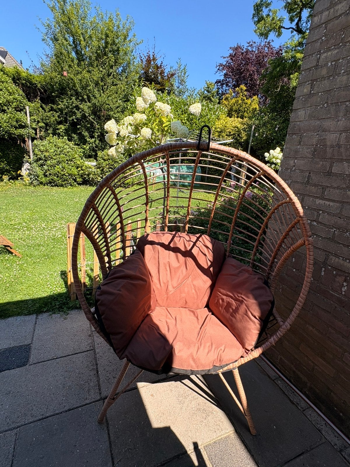 Ei / Egg stoel zgan met nieuwe kussen houtkleur, Tuin en Terras, Tuinstoelen, Ophalen, Zo goed als nieuw, Wicker