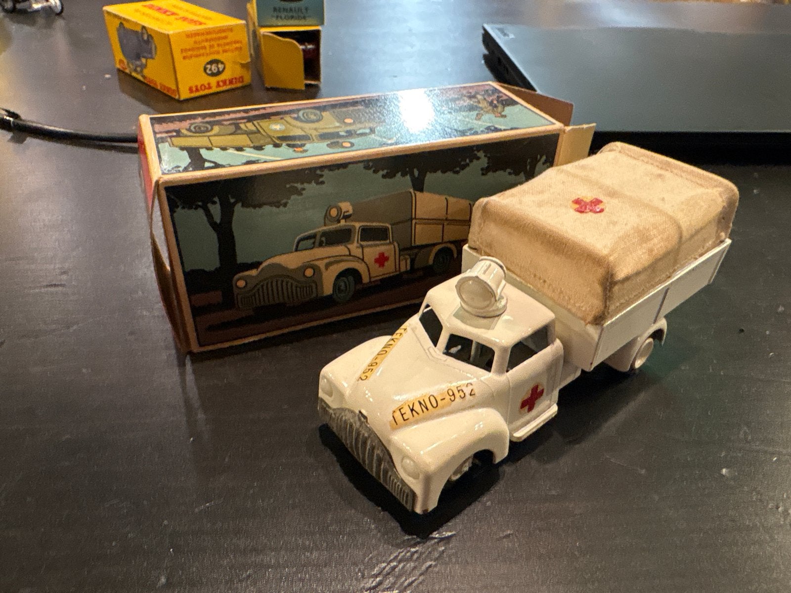 Vintage Tekno Danmark Ambulance truck nr. 952 met doos, Ophalen of Verzenden, Gebruikt