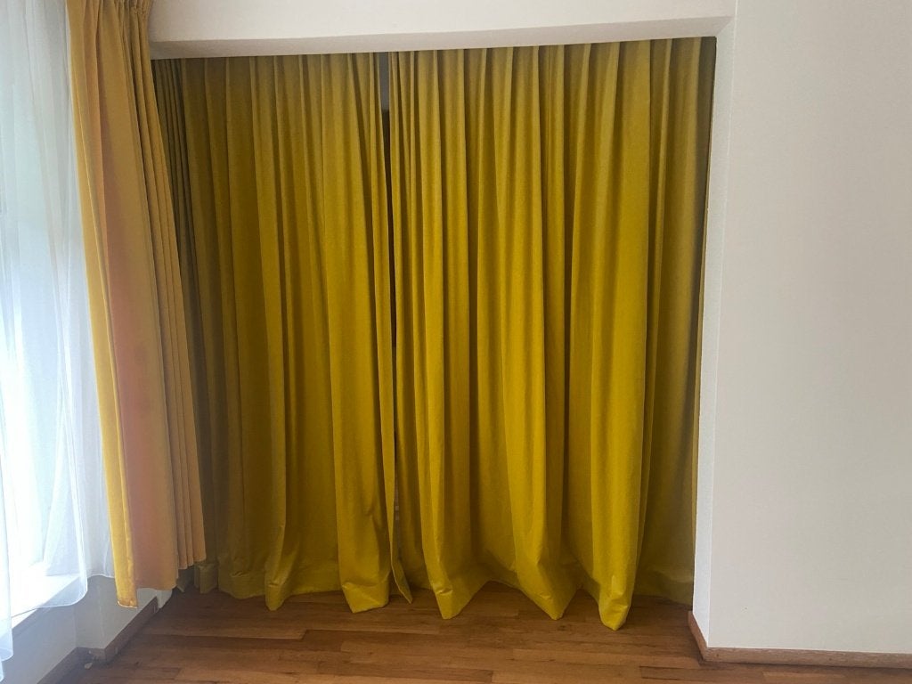 Mostergele velours gordijnen, Huis en Inrichting, Overige merken, Fluweel, Geel, Ophalen of Verzenden