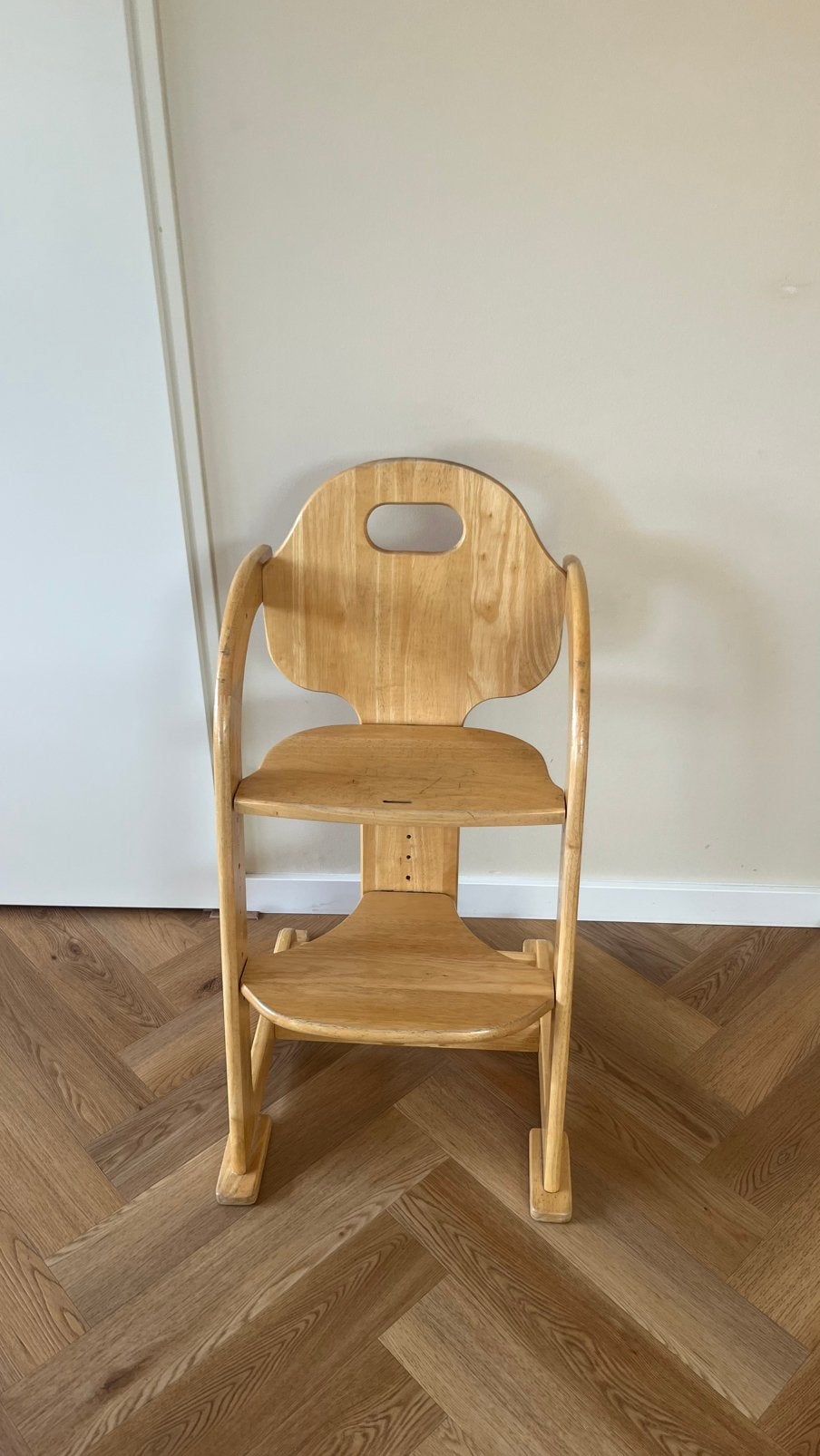 Houten kinderstoel meegroei stoel babystoel, Kinderen en Baby's, Kinderstoelen, Ophalen, Gebruikt, Meegroeistoel, Afneembaar eetblad