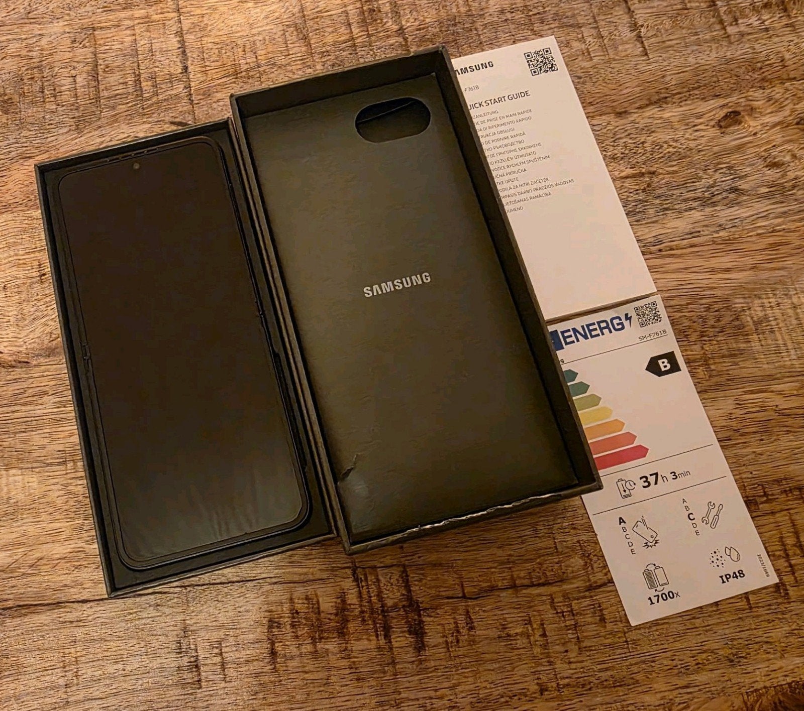 (ALS NIEUW) Samsung galaxy Z Flip 7 fe Black Grafiet
