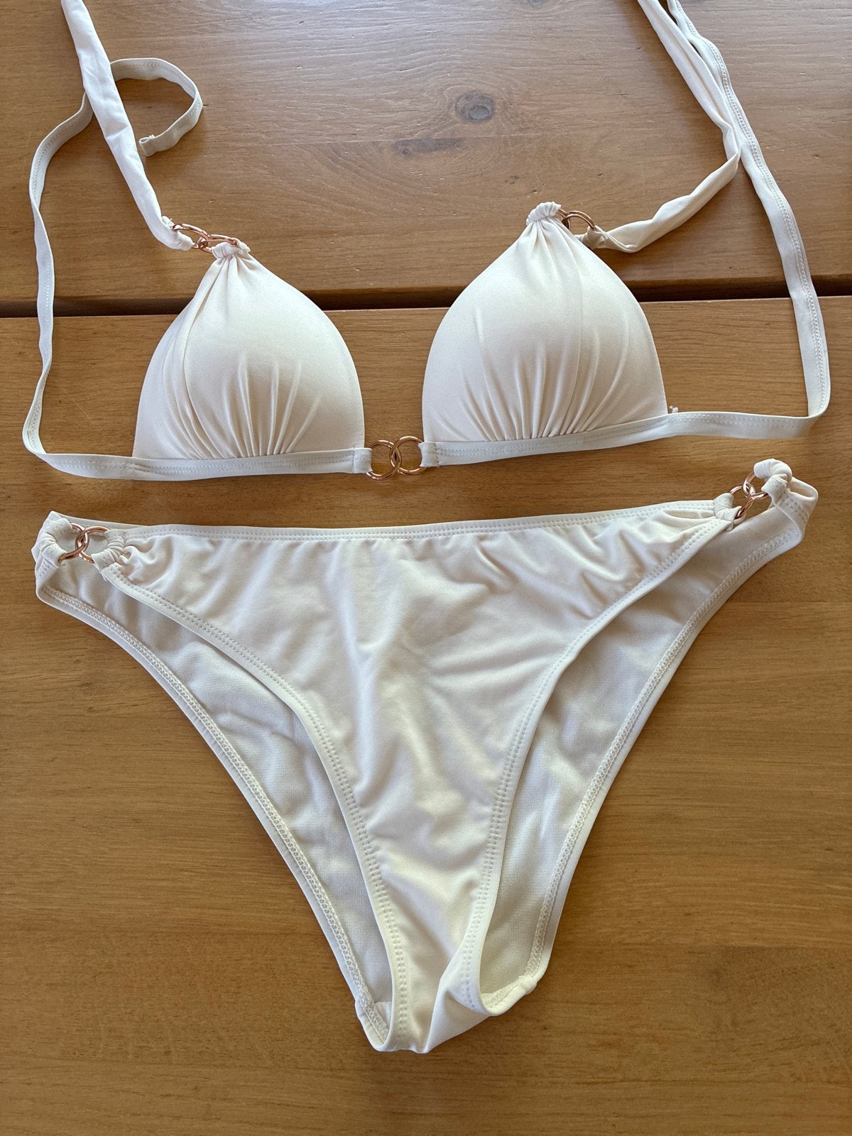 Nieuw wit bikini setje maat 42 Primark, Ophalen of Verzenden, Nieuw, Wit, Bikini