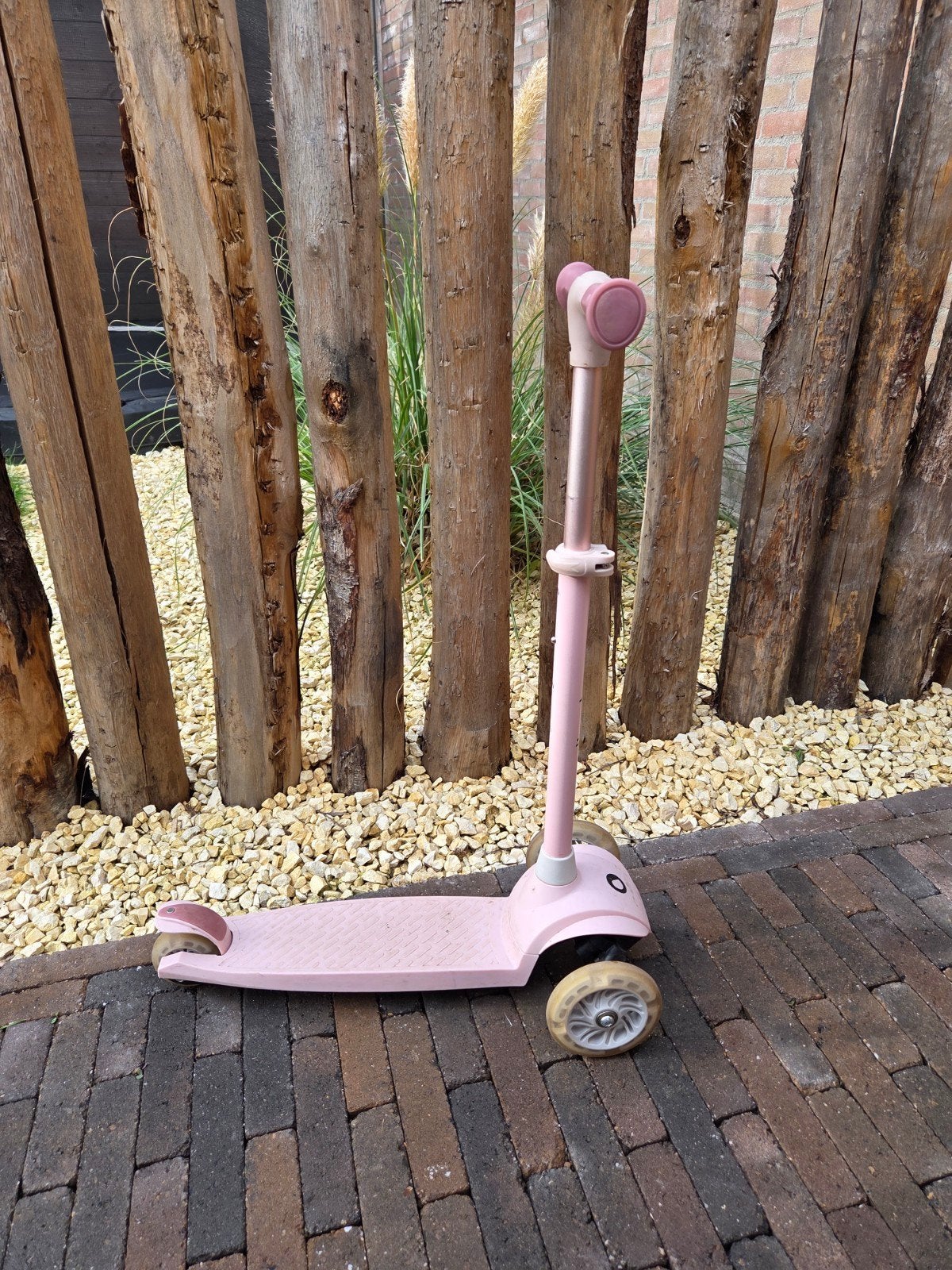 Roze Lionelo driewieler step voor kinderen, Fietsen en Brommers, Ophalen, Gebruikt, Gewone step, Lionelo
