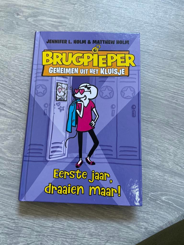 Brugpieper: Geheimen uit het kluisje - Jennifer L. Holm, Ophalen of Verzenden, Nieuw, Fictie algemeen