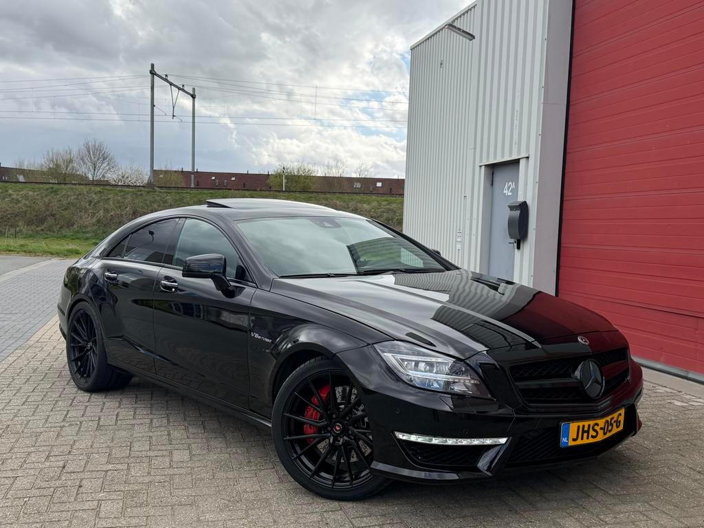Mercedes-Benz CLS63 AMG Performance 5.5 V8 2011 Vol opties, Achterwielaandrijving, 1770 kg, 4 stoelen, Zwart