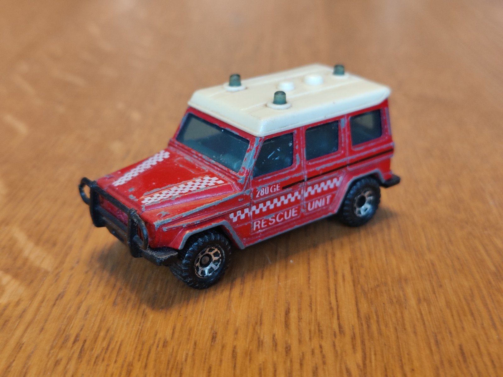 Matchbox Mercedes 280 GE Rescue Unit, Ophalen, Zo goed als nieuw, Auto
