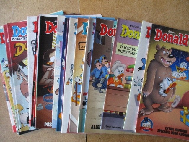 adv8456 donald duck speciaal voor abonnees, Eén stripboek, Ophalen, Gelezen