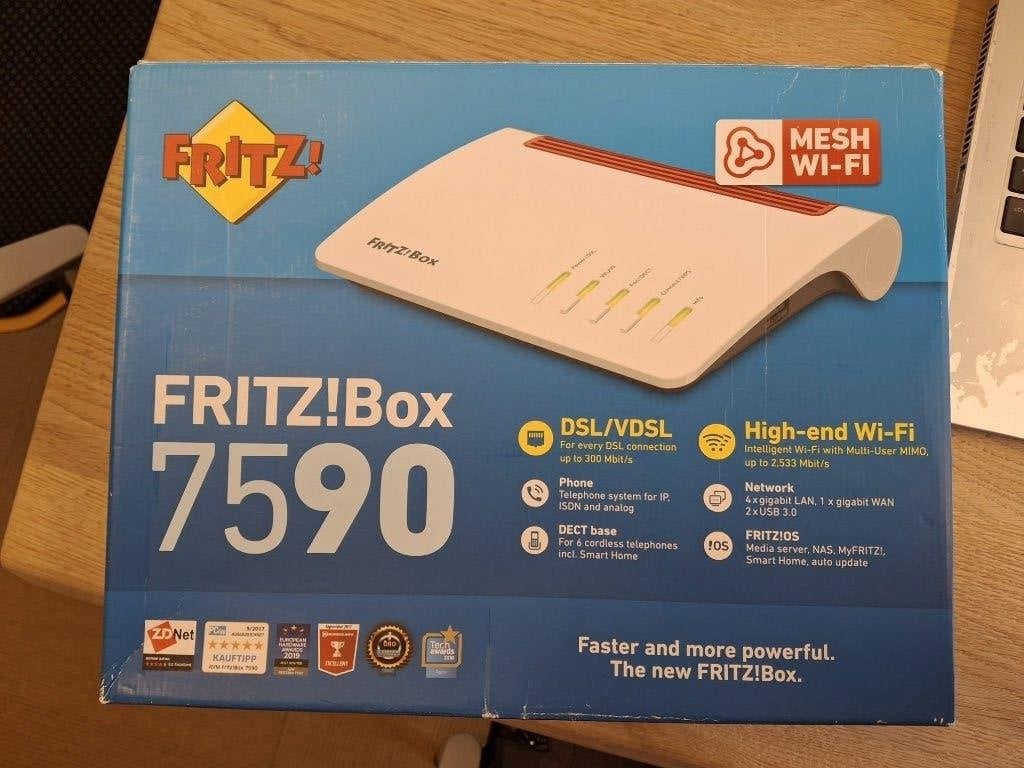 AVM FRITZ!Box 7590 (International Edition), Computers en Software, Routers en Modems, Gebruikt, Router met modem, Ophalen of Verzenden