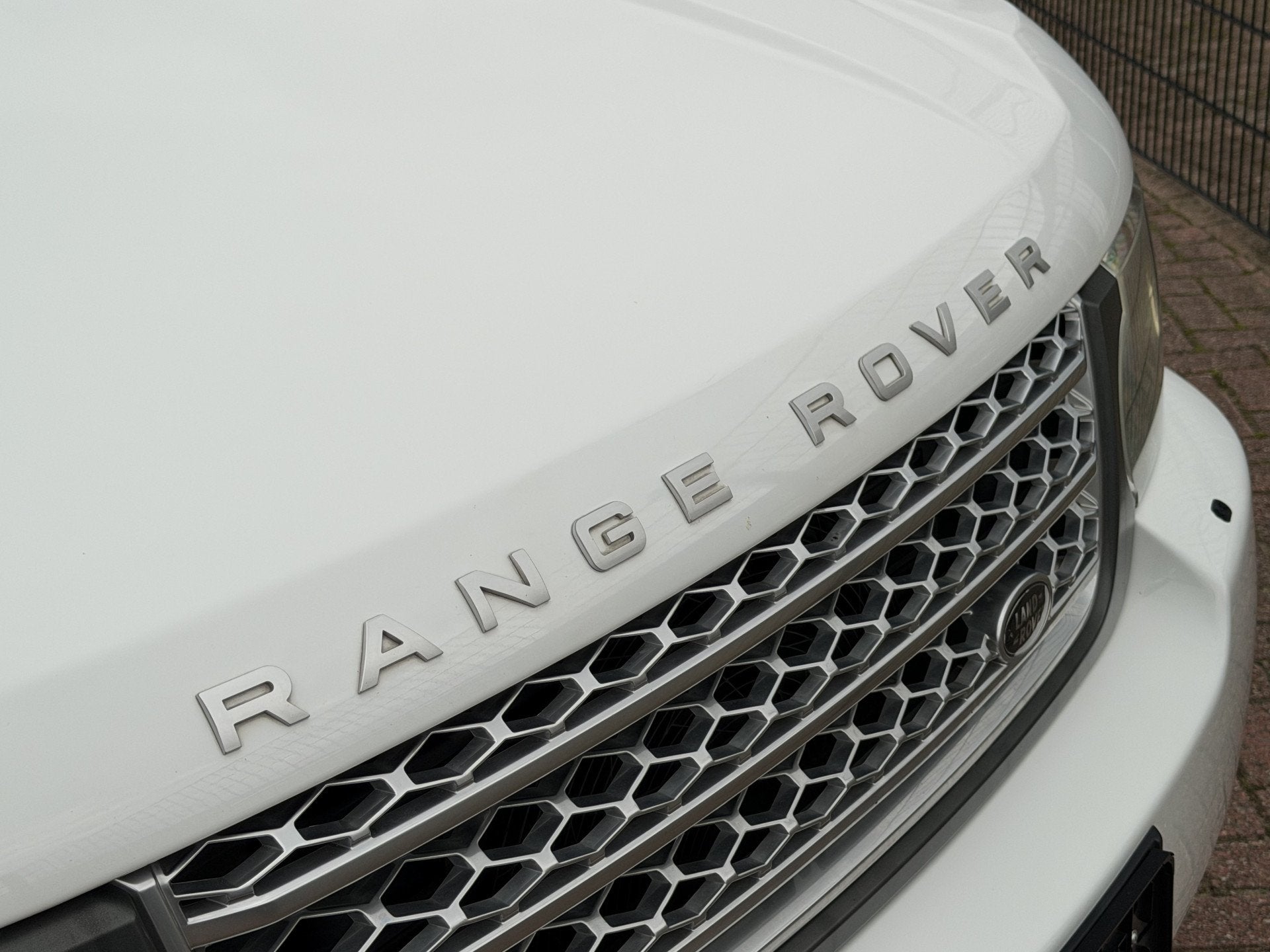 Land Rover Range Rover 5.0 V8 Supercharged | Navigatie | Vir, Automaat, 8 cilinders, Wit, Leder