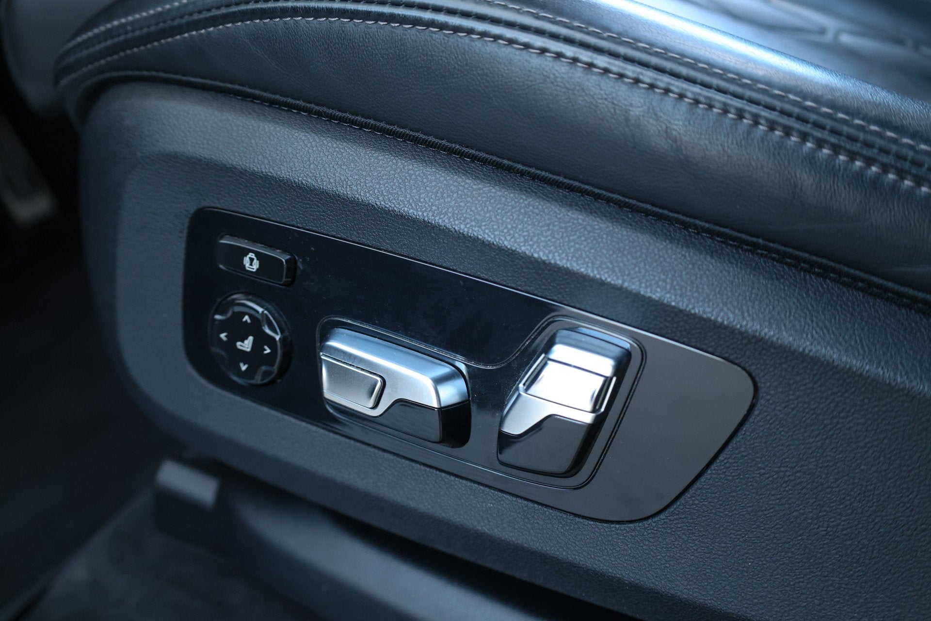 Foto 6 van BMW X5 xDrive45e High Executive | BTW | M-SPORT | PANO | LAS