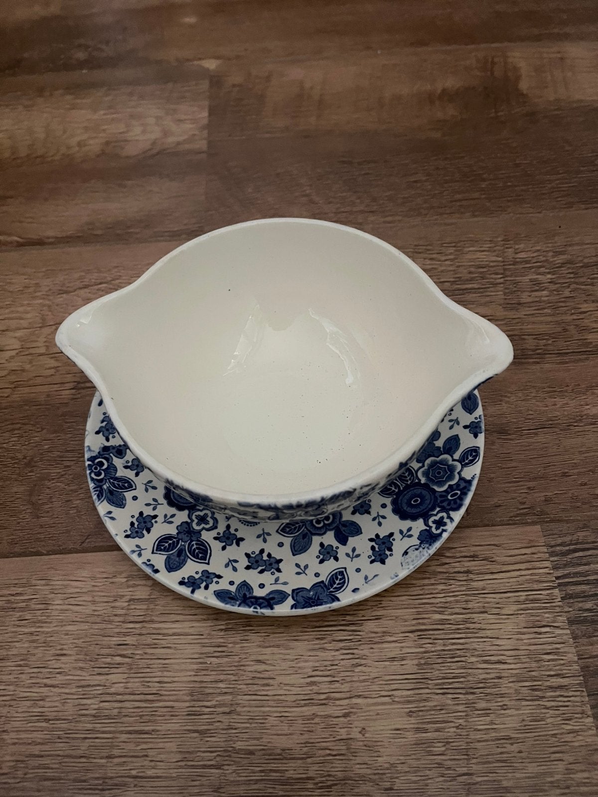 Beatrix servies (schalen, theepotje, eierdopjes, borden), Ophalen of Verzenden