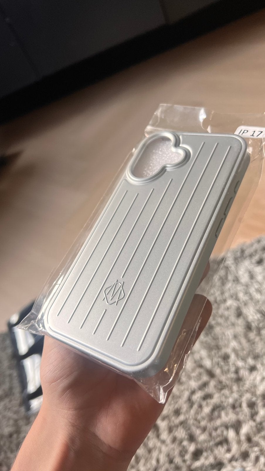 iPhone 17 Rimowa LOOK Hoesje – Nieuw in verpakking, Telecommunicatie, Ophalen of Verzenden, Zo goed als nieuw