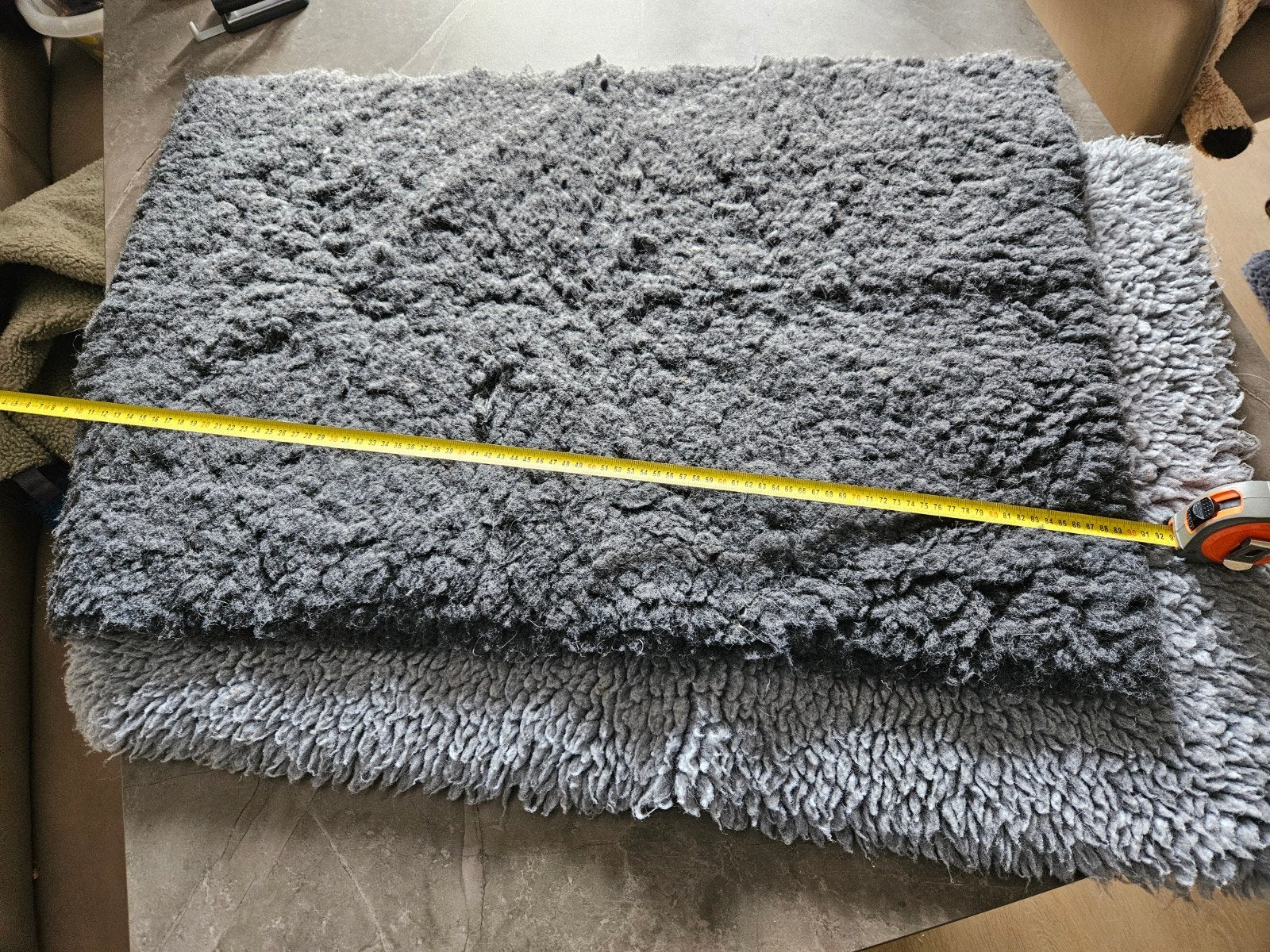 @ TOPDEAL A: 2 grijze hondenkleedjes 90x60 @, Dieren en Toebehoren, Ophalen of Verzenden