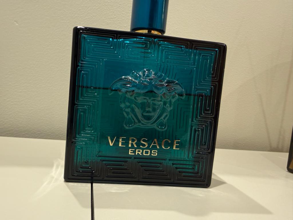 Versace Eros Eau de Toilette 200ml, Ophalen of Verzenden, Zo goed als nieuw