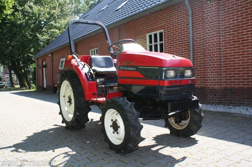 Mitsubishi MT200 21PK 4WD, Overige merken, Gebruikt, Info@fuhlertrading.com, Tot 2500