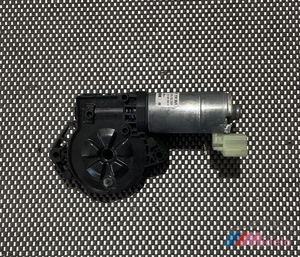 AUDI A3 SCHUIFDAK MOTOR 3G9877795F, Gebruikt, -, -, -