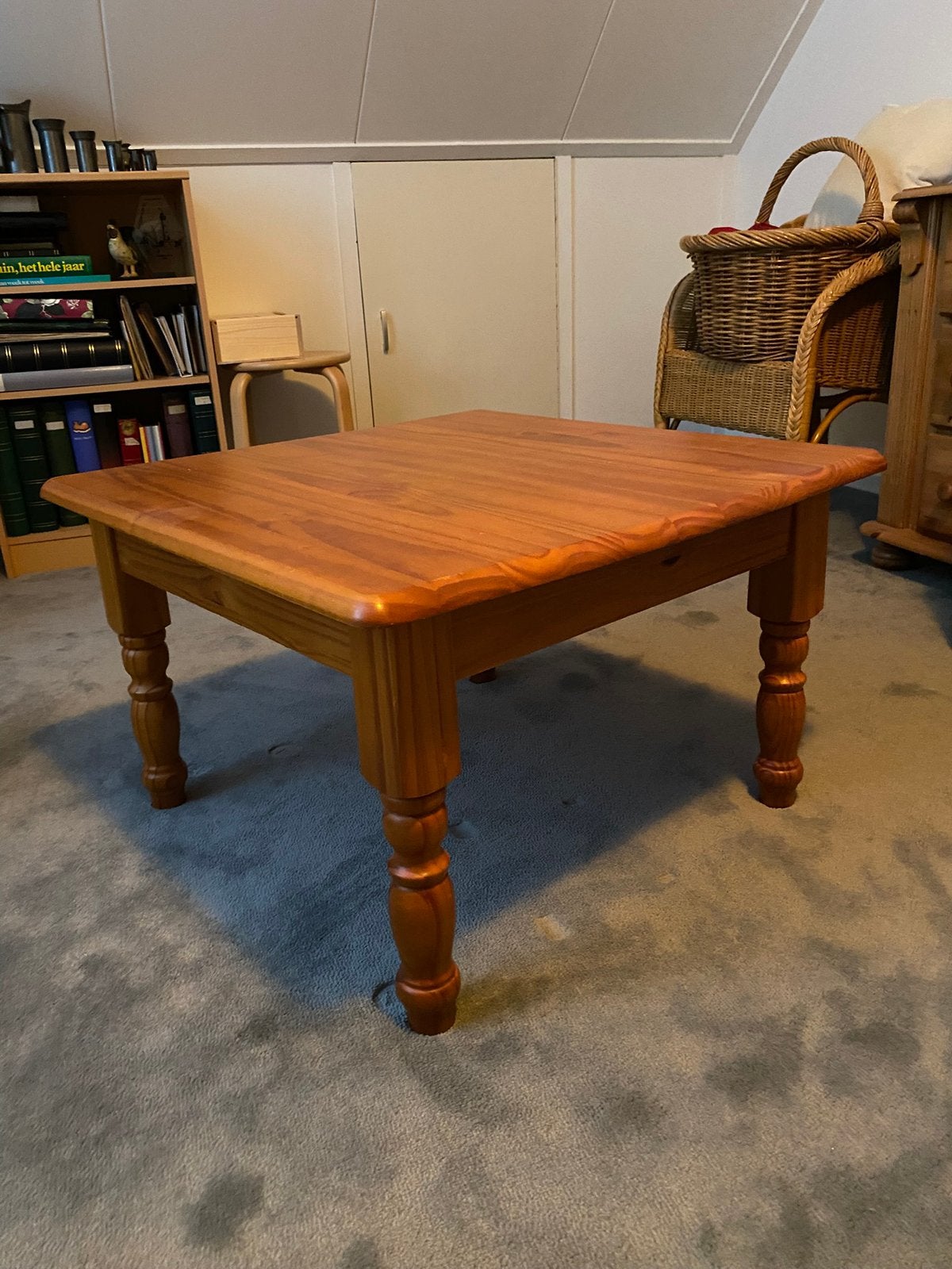 Grenen bijzettafel, Huis en Inrichting, Tafels | Bijzettafels, Ophalen, Zo goed als nieuw, Minder dan 55 cm, Minder dan 45 cm