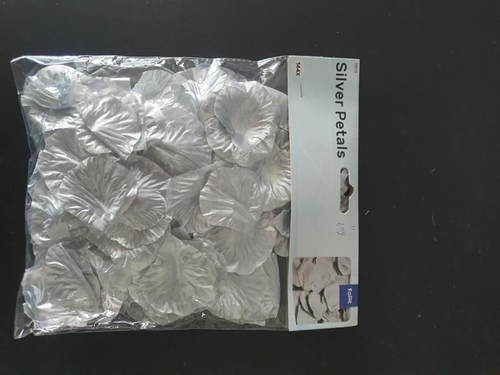 Nieuw zakje zilveren rozenblaadjes stof -, Ophalen of Verzenden, Nieuw, Versiering, Geboorte of Huwelijk