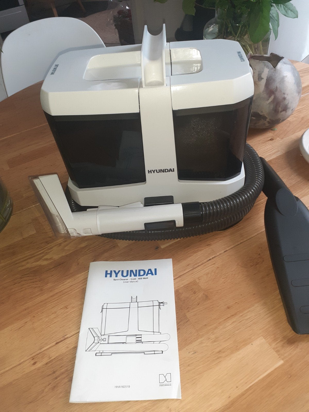 Hyundai Elektrische Vlekkenreiniger 600W Zelfreinigend, Overige merken, Inclusief accessoires, Ophalen of Verzenden, Zo goed als nieuw