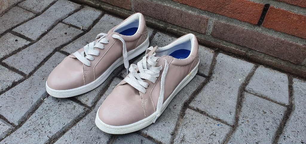donker creme sneakers maat 40 - Air & Fresh, Overige kleuren, Nieuw, Ophalen of Verzenden, Sneakers of Gympen