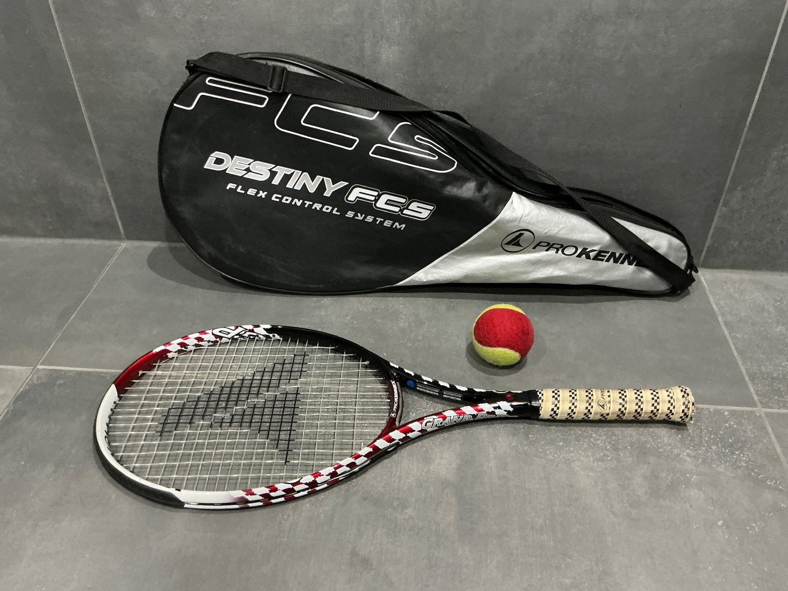 ProKennex Destiny FCS tennisracket + hoes + bal, Ophalen of Verzenden, Zo goed als nieuw, Racket, Babolat