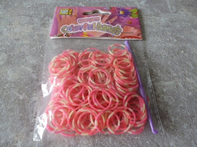 NIEUW 200 rose met glowing loom bandjes 5 zakjes voor 9,00, Ophalen of Verzenden, Nieuw