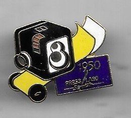 1950 CAMERA FILM FOTO GERELATEERDE PIN, Ophalen of Verzenden, Gebruikt, Merk, Speldje of Pin