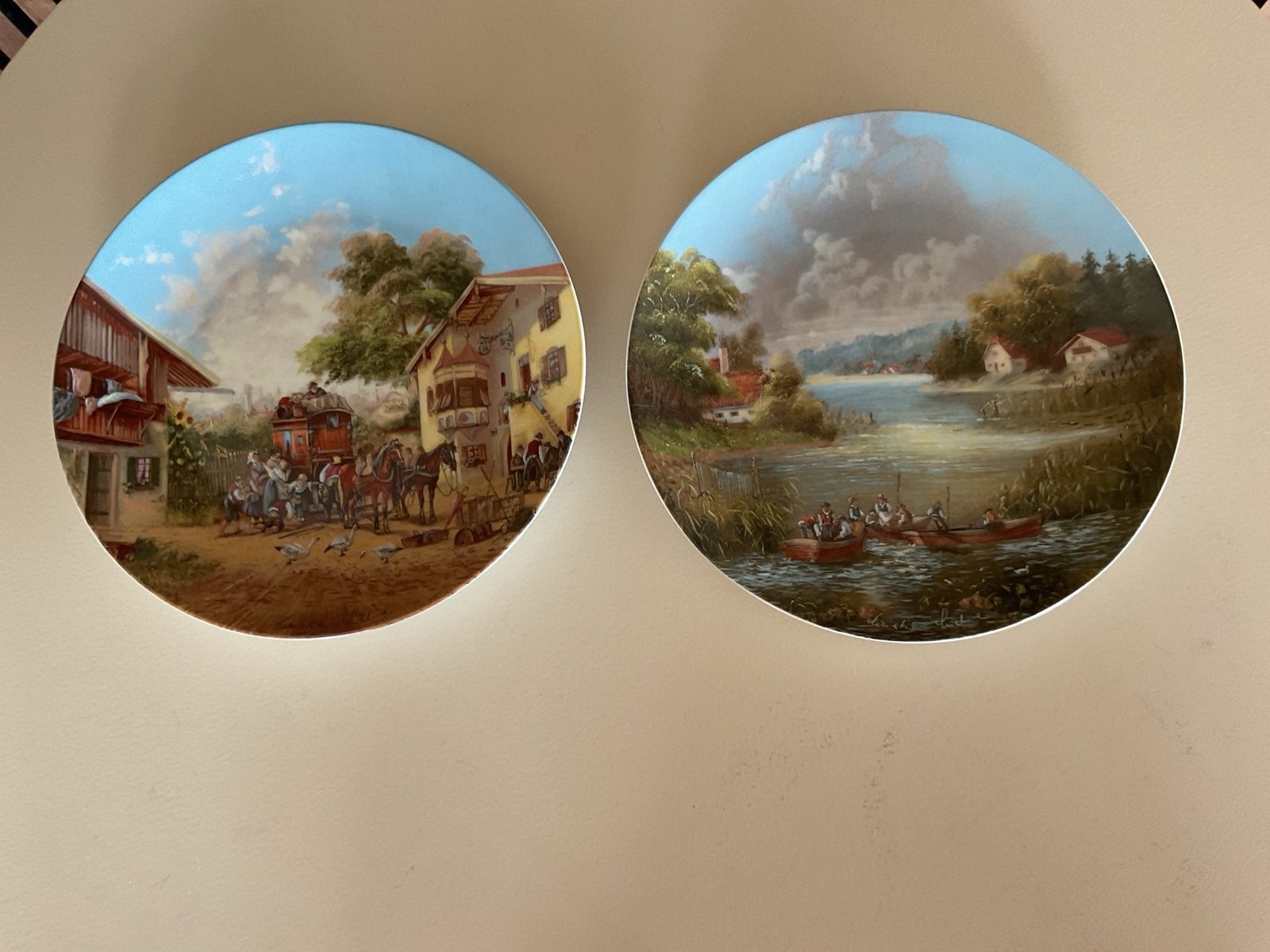 Twee porseleinen sierborden van Christian Lückel, Antiek en Kunst, Ophalen of Verzenden