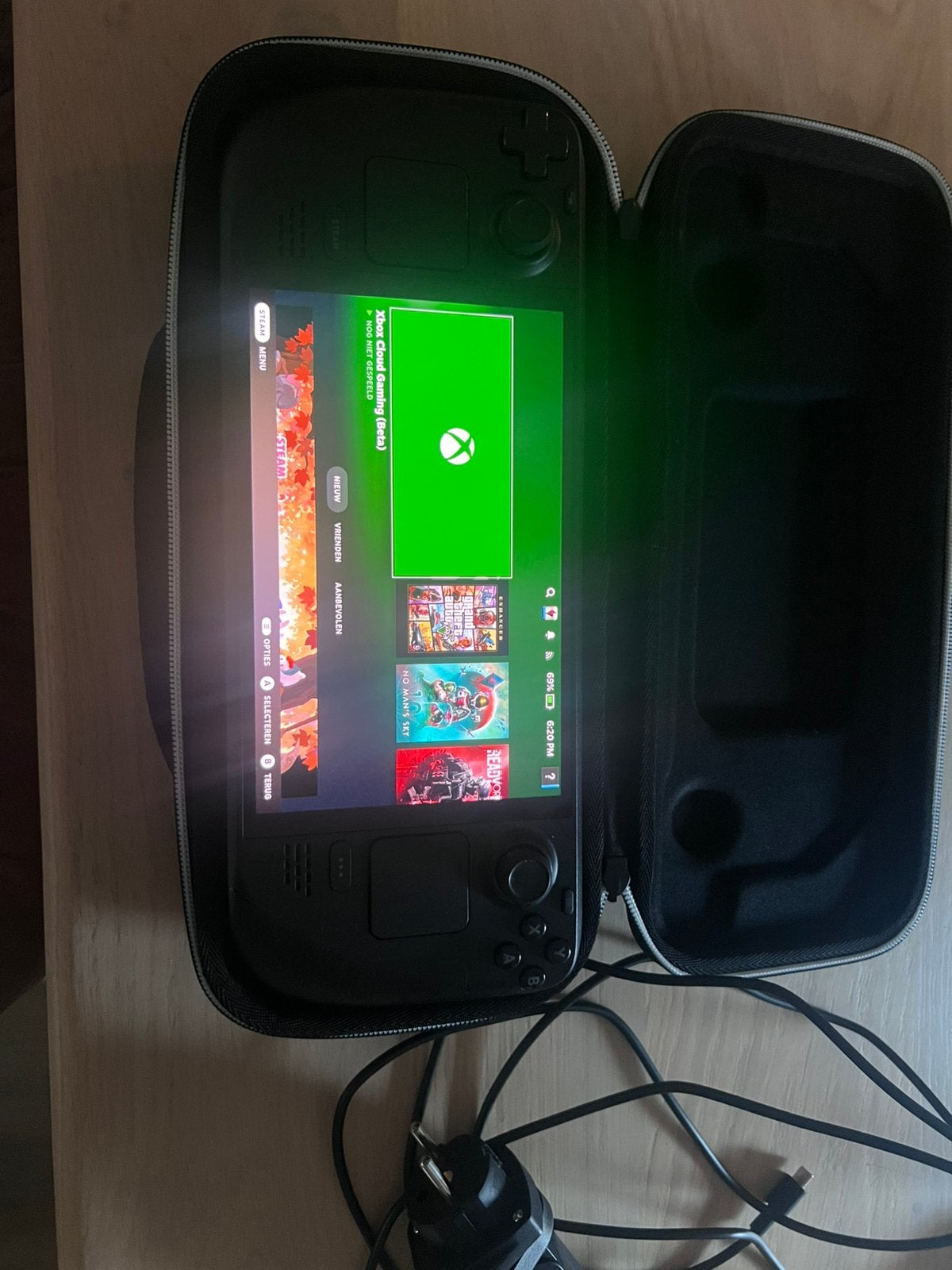 Foto 3 van Steam Deck OLED 512GB + Docking Station | Zo goed als nieuw!